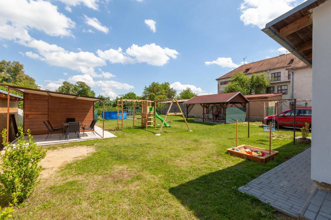 Apartmány Domek u lesa Bítov Esterno foto