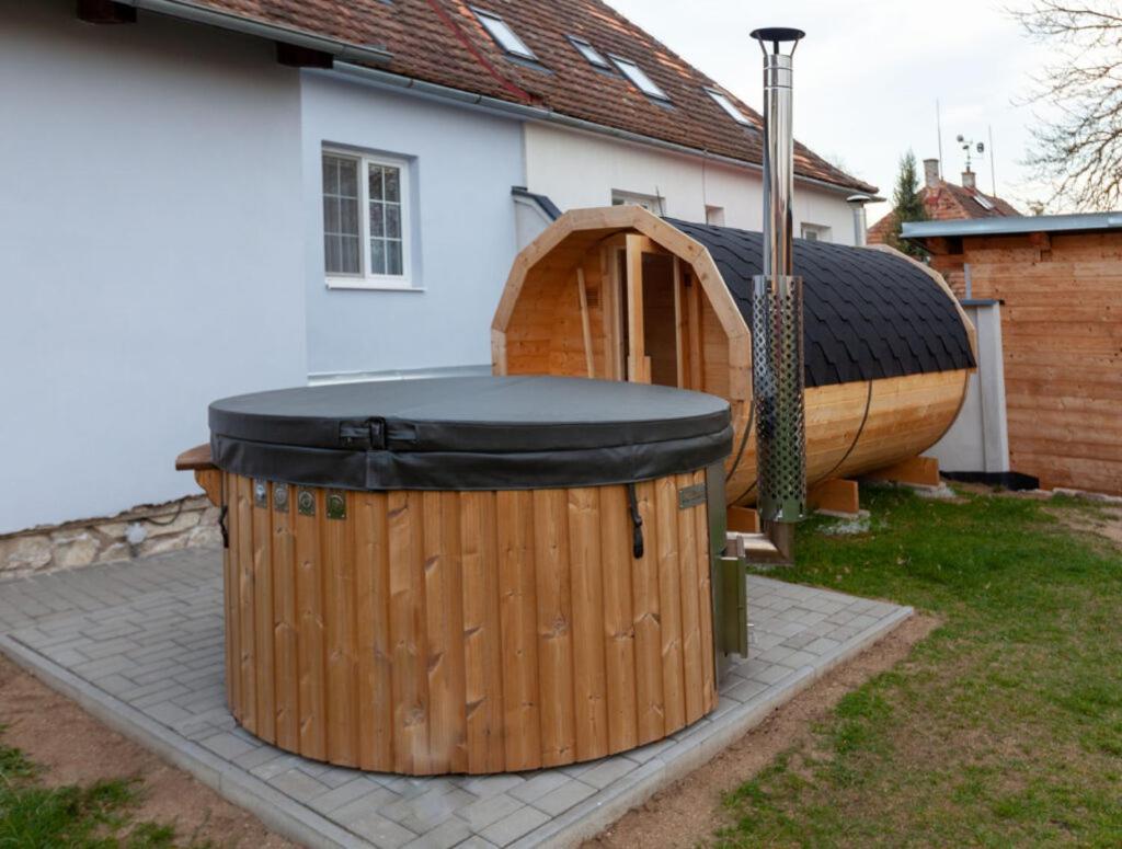 Apartmány Domek u lesa Bítov Esterno foto